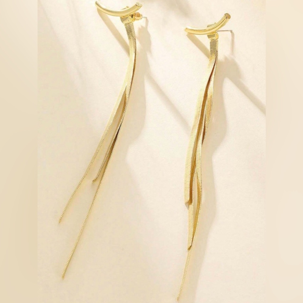 Elegant Gold Color Dangle Earrings
